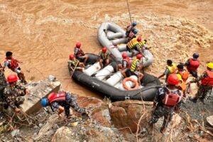 त्रिशूलीमा बेपत्ता यात्रु र बसको खोजीका लागि भारतीय टोली नेपाल आइपुग्यो