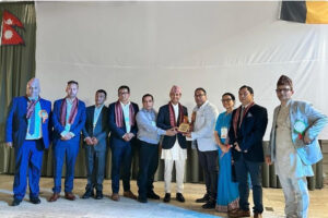 अस्पतालमा सामग्री जुटाउन अन्तर्राष्ट्रिय पर्वत समाजद्वारा बेल्जियममा च्यारिटी डिनर र सांस्कृतिक साँझ सम्पन्न