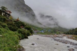 हिमताल विष्फोटको जोखिमले ‘ना’ र ‘बेदीङ’का वासिन्दा अनिदै