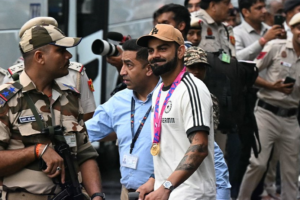 विश्वकप विजेता भारतीय टिम स्वदेश फर्कियो, आज मुम्बईमा भिक्ट्री परेड हुने