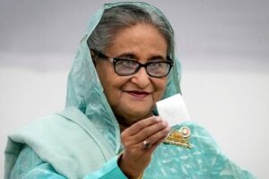 बंगलादेशकी प्रधानमन्त्री शेख हसिना देश छाडेर भागिन्