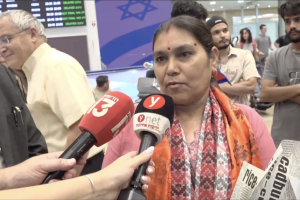 नेपाली बन्धक बिपिन जोशीको परिवार इजरायलमा: “कृपया, मेरो छोरालाई बचाउनुहोस्,” जोशीकी आमा पद्माले आँसु झार्दै भनिन् (भिडीयो)