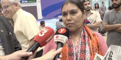 नेपाली बन्धक बिपिन जोशीको परिवार इजरायलमा: “कृपया, मेरो छोरालाई बचाउनुहोस्,” जोशीकी आमा पद्माले आँसु झार्दै भनिन् (भिडीयो)