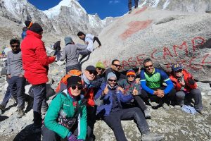 आन्तरिक पर्यटनमा बढ्दो आकर्षण : किन घुम्न निस्किरहेका छन् नेपालीहरू ?